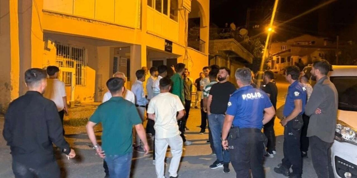 Hakkari'de Mahalle Sakinleri Uyuşturucu İddialarına Karşı Tepki Gösterdi