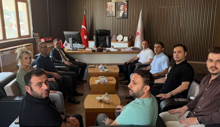 Vali Yardımcısı Cüneyt Zor Çevre ve Şehircilik İl Müdürü Adıgüzel'i Ziyaret Etti