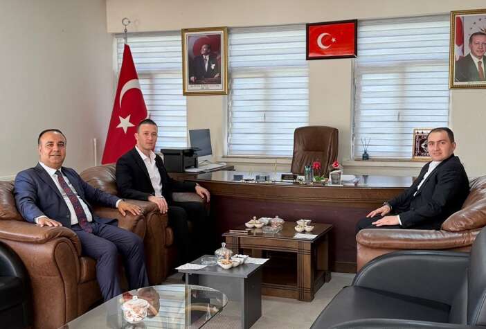 Yüksekova Yargı Mensuplarından Büyükçiftlik Belediyesi’ne Ziyaret