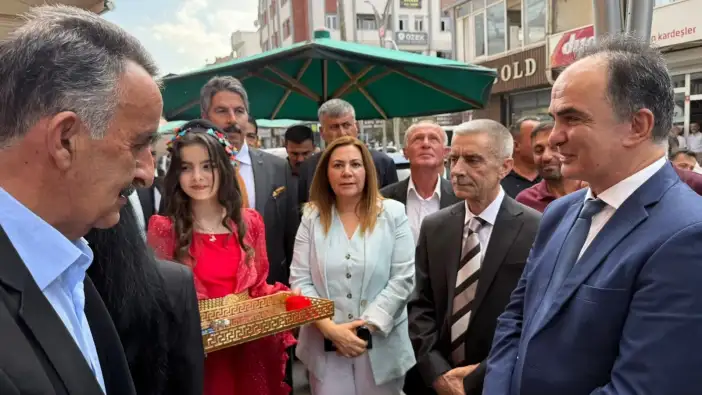YENİ Parti Hakkari İl Başkanlığı Açıldı: Kurucu İl Başkanı Suzan Çakırbeyli Oldu