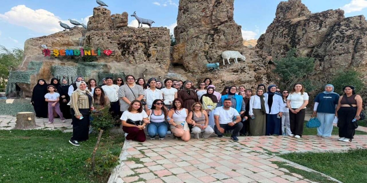 Giresun ve Iğdır’dan gelen gençler Şemdinli’yi keşfetti