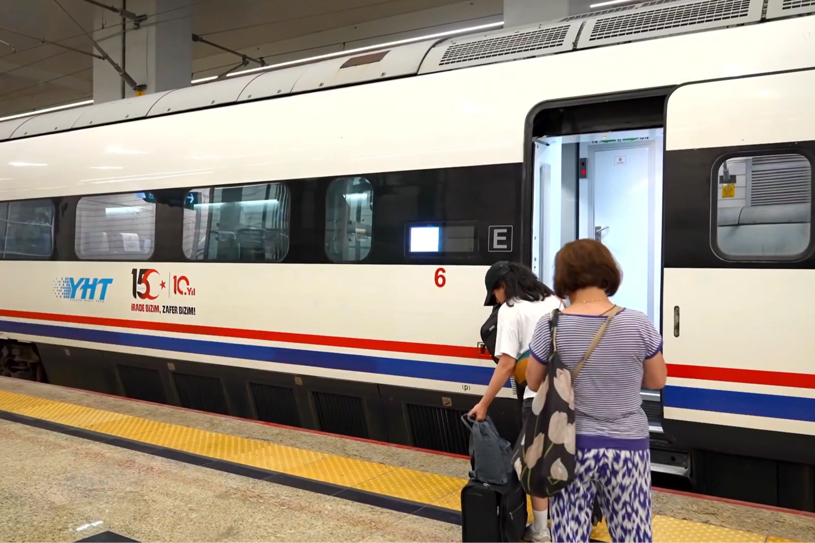 TCDD Taşımacılık'tan 15 Temmuz'a Özel YHT Uygulaması