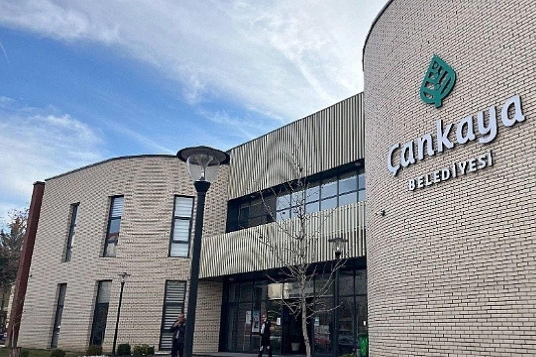 Tutuklanan Çankaya Belediye Başkanı Hüseyin Can Güner Görevden Uzaklaştırıldı