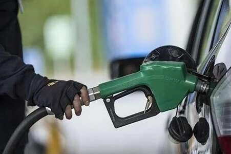 Motorine Zam Beklentisi: Fiyatların Gece Yarısından Sonra Artması Öngörülüyor