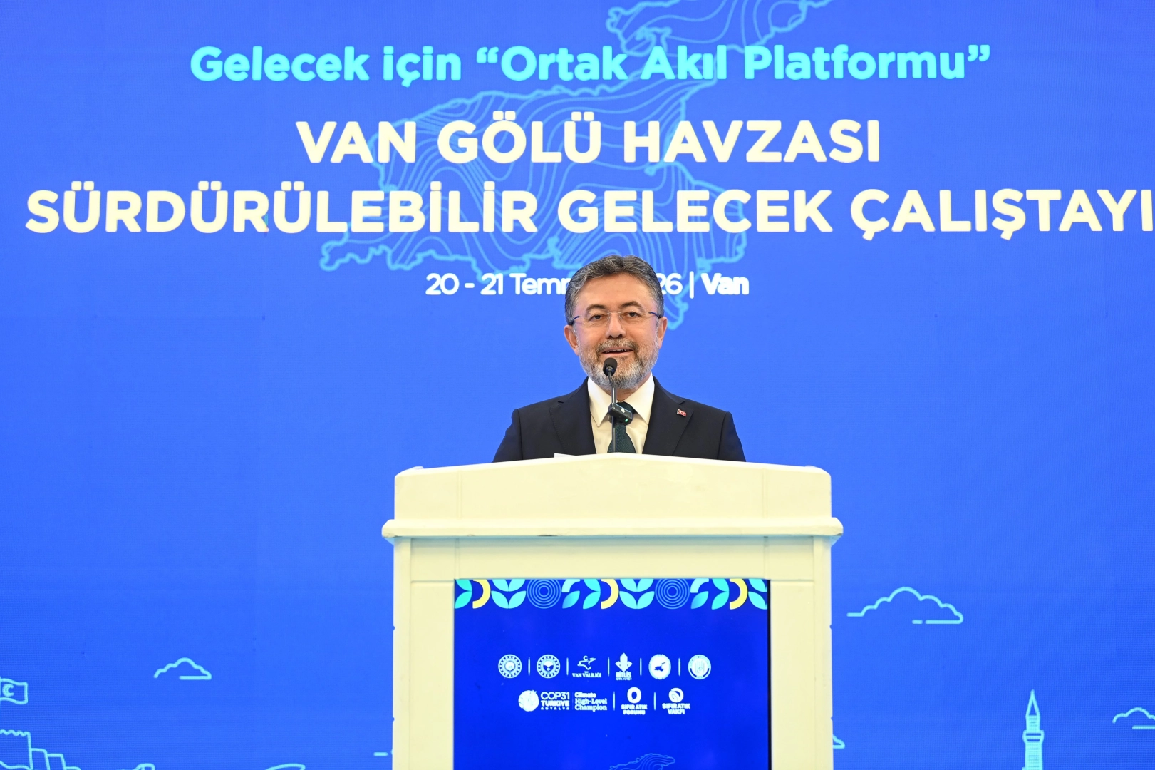 Bakan Yumaklı: Van Gölü'nün Geleceği İçin Çalışmalar Sürecek