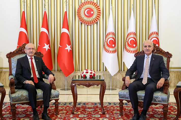 Kemal Kılıçdaroğlu ile Numan Kurtulmuş TBMM'de Bir Araya Geldi