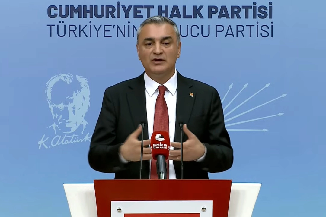 CHP Sözcüsü Müslim Sarı'dan MYK Sonrası Açıklamalar: Kongre Takvimi Belli Oldu