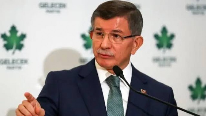 Ahmet Davutoğlu Siyaseti Bıraktığını Açıkladı, Gelecek Partisi Faaliyetlerini Sonlandırıyor