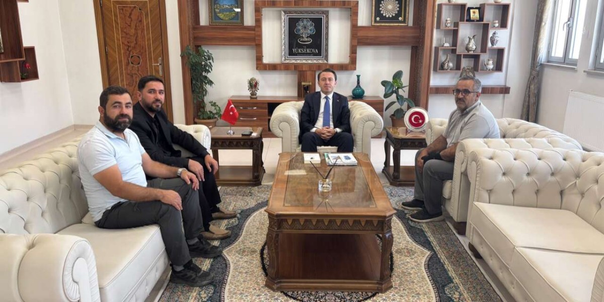 Yüksekova’da STK ve Kanaat Önderlerinden Kaymakam Volkan Hülür’e Ziyaret