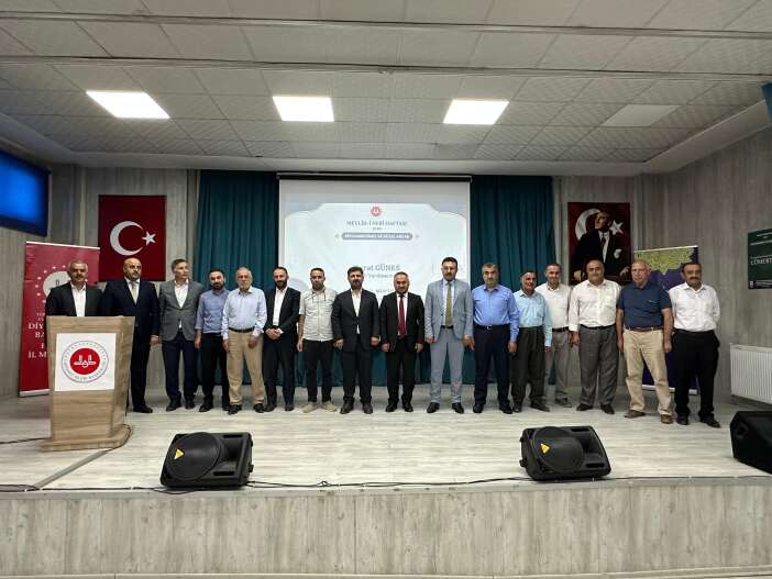Hakkari’de “Peygamberimiz ve Güzel Ahlak” Konferansı Düzenlendi