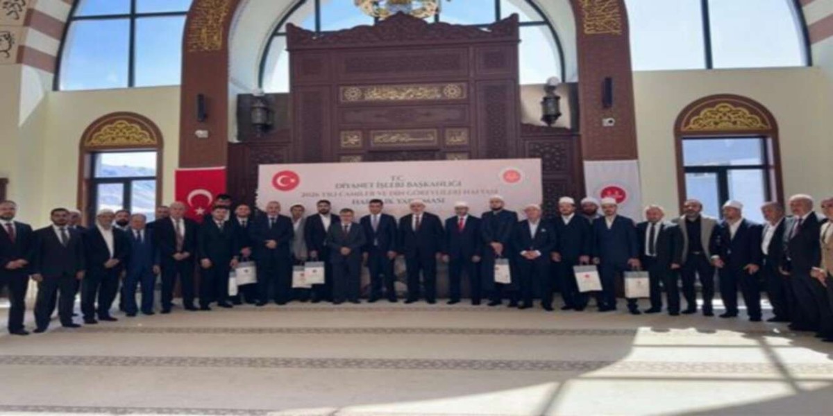 Hakkari'de Nefes Kesen Hafızlık Yarışması Türkiye Finali Sona Erdi